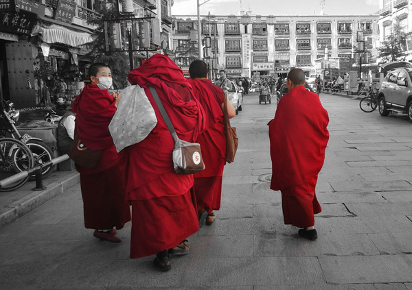 7 Days Lhasa to Kathmandu Overland Tour via Everest Base Camp