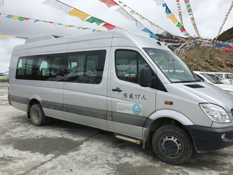 17 Seats Van (Benz)
